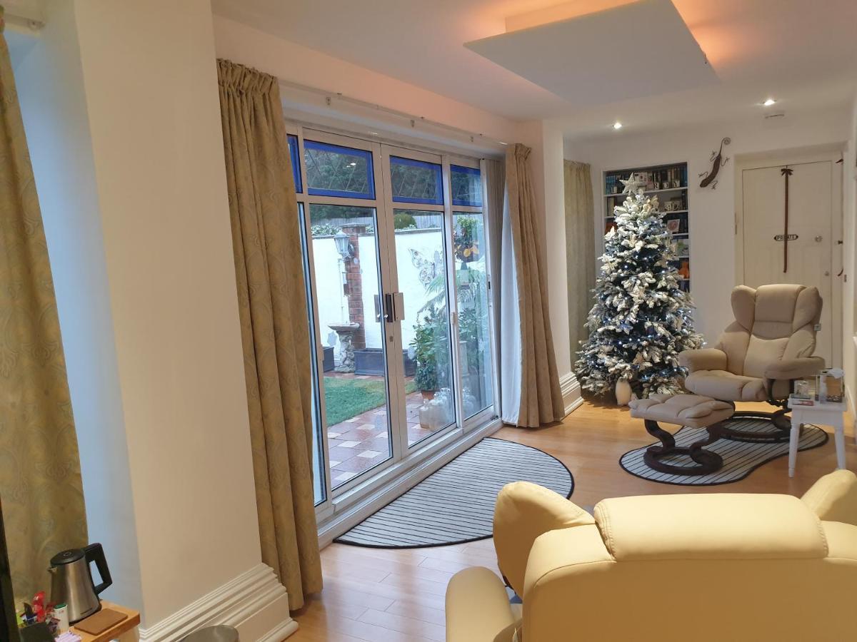 Best Area Close To Leeds Centre Екстериор снимка
